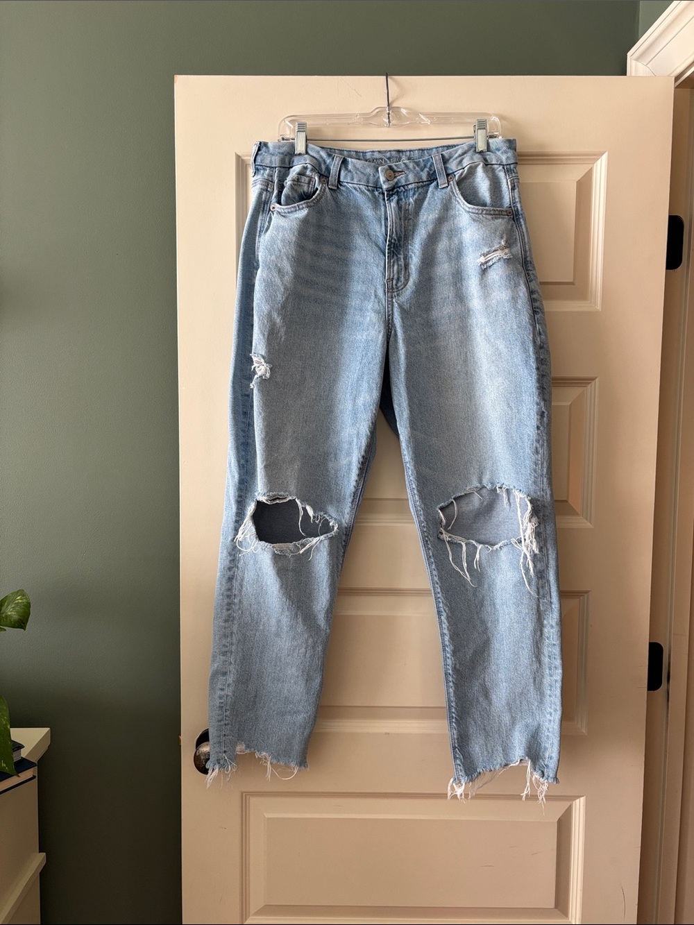 American Eagle Outfitters Light Blue Distressed Jeans - size 14 - STRIGID fabric